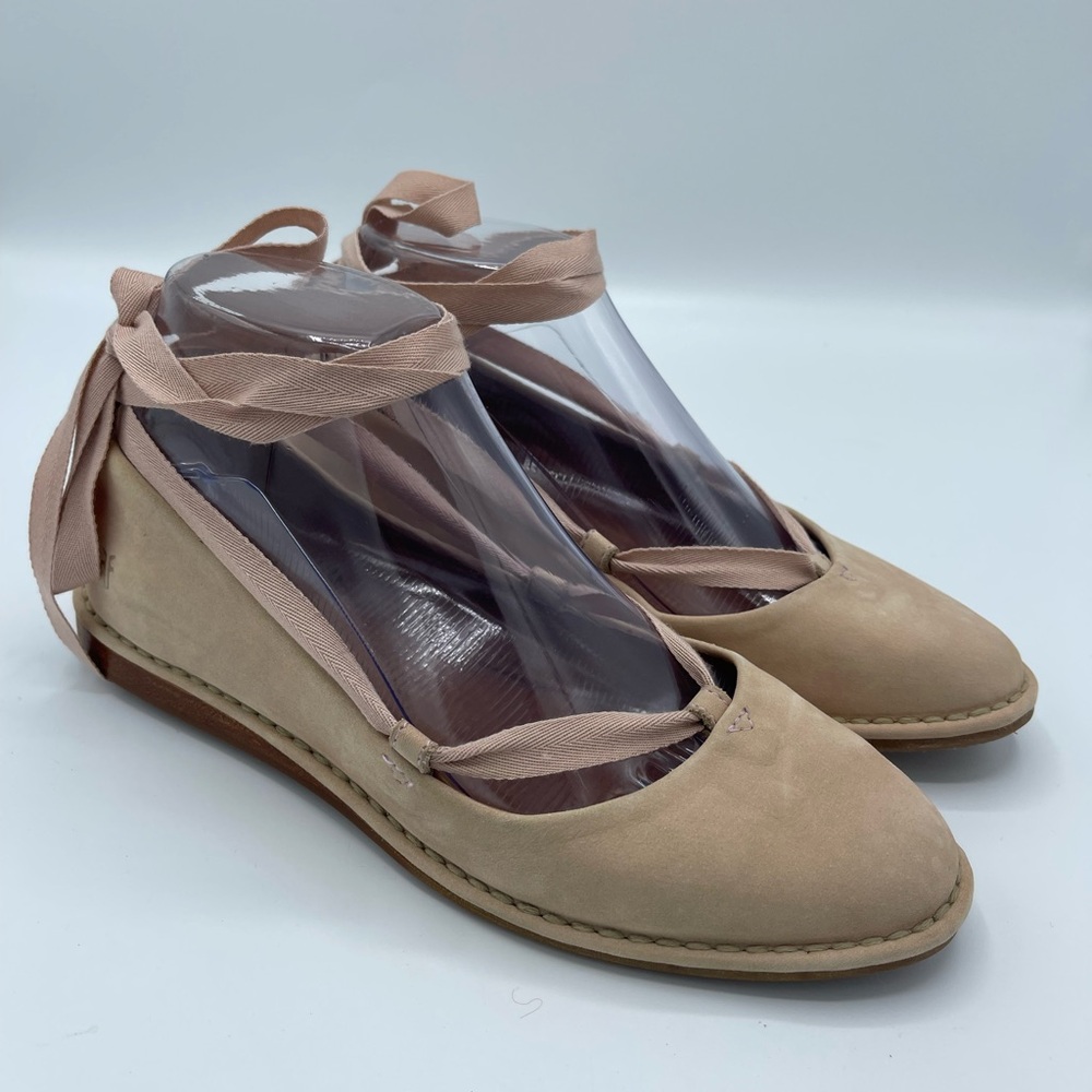 FRYE Helena Ankle Tie Suede Leather Ballet Flats light tan Size 7 Boho